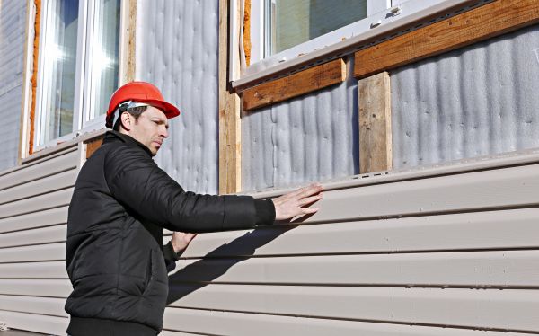 Cost of Vinyl Cladding Repair in Lima